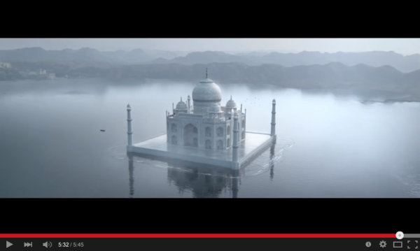 Mise en avant du Taj Mahal dans un spot publicitaire esthétique de Guerlain